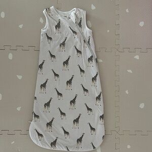 Sleeveless Giraffe Print Sleep Sack Kyte Baby Small 1.0 TOG